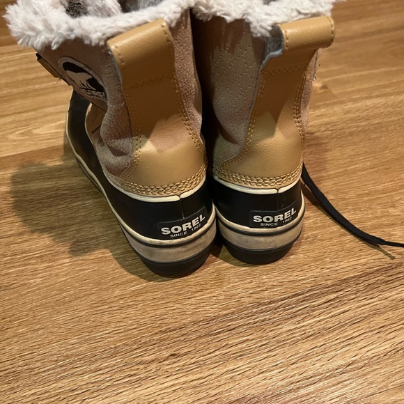 Sorel Women's Tivoli Waterproof Shearling Lined Winter Duck Boot US 8 40 - Picture 5 of 9